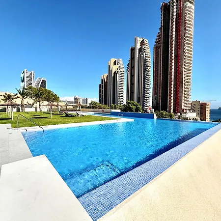 Sakura Luxury Poniente 貝尼多姆