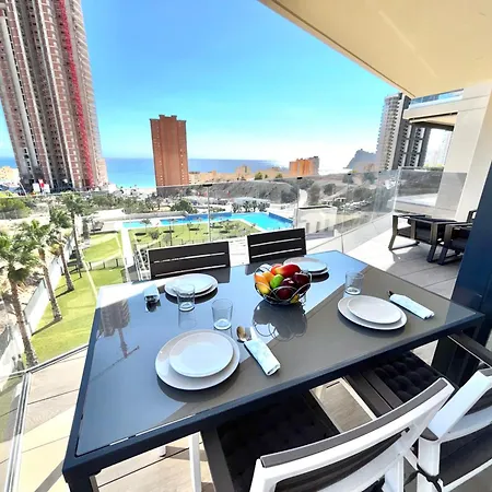 Sakura Luxury Poniente