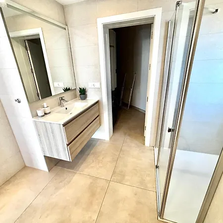 Sakura Luxury Poniente *