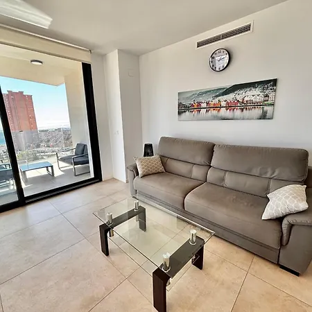 Sakura Luxury Poniente * بينايدورم