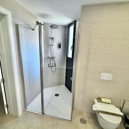 Sakura Luxury Poniente Apartament *