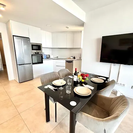 Sakura Luxury Poniente شقة *