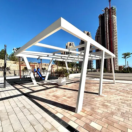Sakura Luxury Poniente بينايدورم