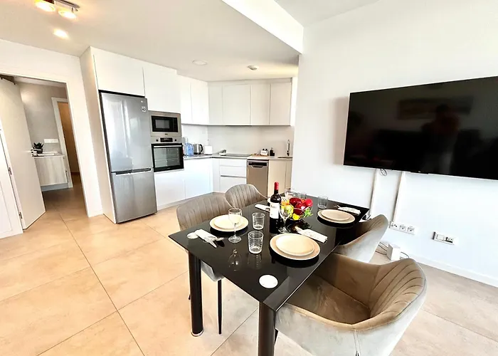 Sakura Luxury Poniente Apartamento *